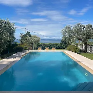 https://villa-ca-brusa.hotelinveneto.com