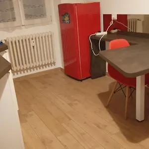 https://fully-equipped-and-renovated-design-studio.italymilanhotels.net